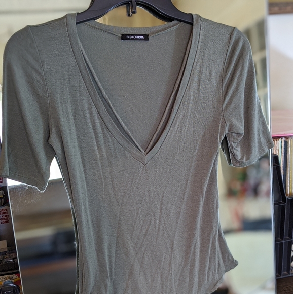 Fashion Nova Olive green bodysuit - Picture 2 of 3